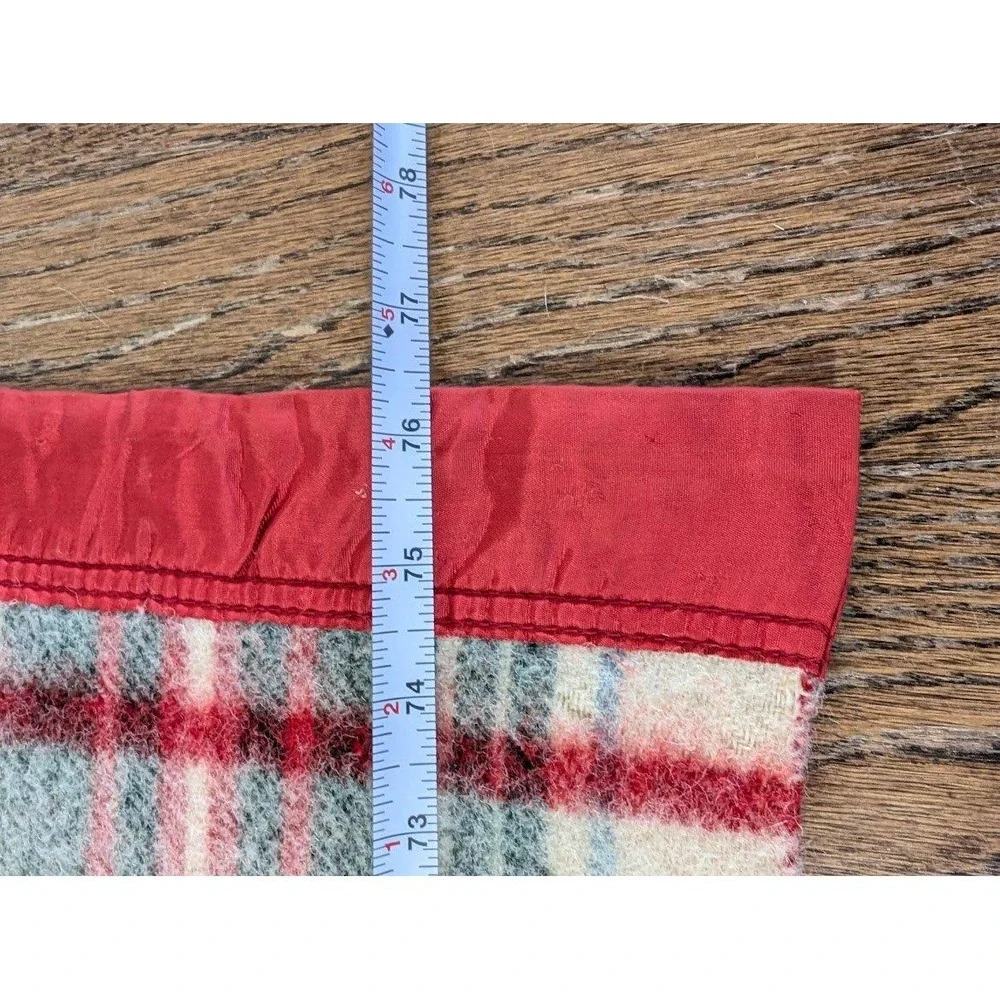 Vtg Satin Trim Wool Blanket Full 76x71 Plaid‎ Lodge Cabin Rustic Christmas Flaw